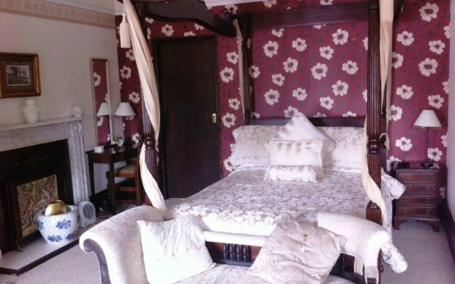 Georgian House Hotel