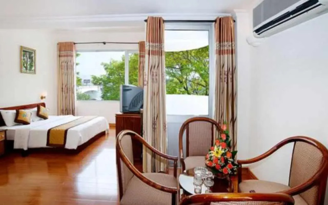 Bamboo Green Riverside Hotel