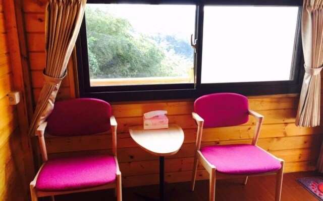 Miss Travel Camping Cottage