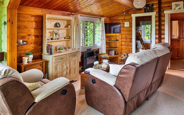 Log Cabin in Snowdonia Near Rhinog Mountains
