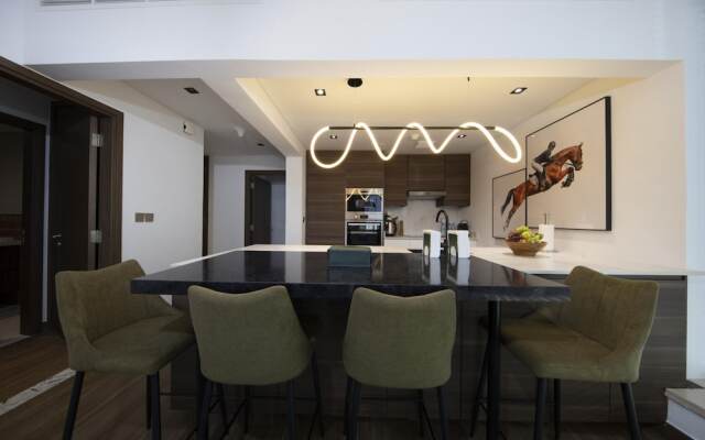 Fountain View Signature Residence With Terrace 135 SQM