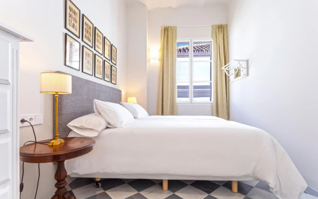 Magnificent apartment in the heart of Seville. San Laureano VI