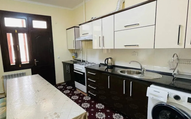 Fayzobod Guesthouse B&B