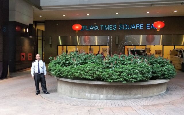 Luxury Apartment at Time Square