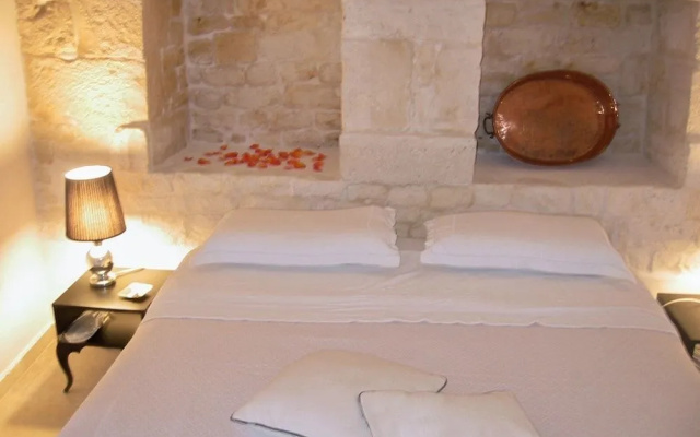 Trulli Gallo Rosso
