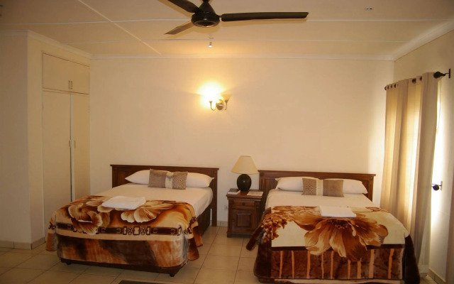 Khanondo Guest House