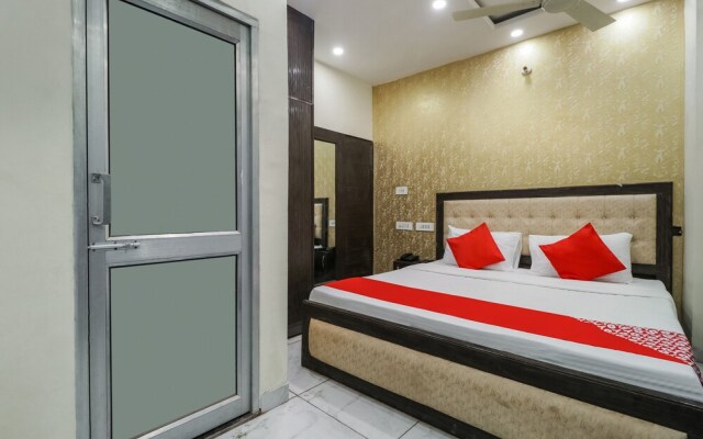 Victoria Crossroads by OYO Rooms