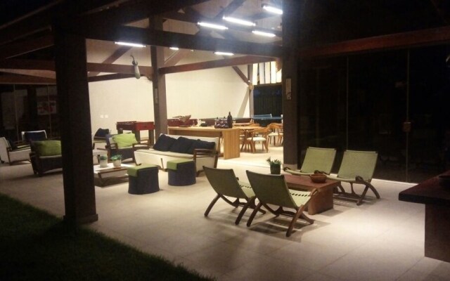 Flat Malawi Exclusive