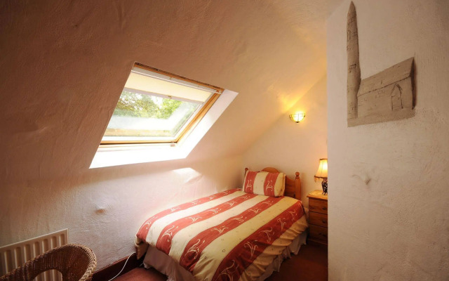 Tudor Lodge