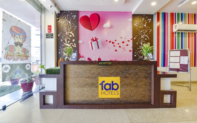 Fabhotel The Palm