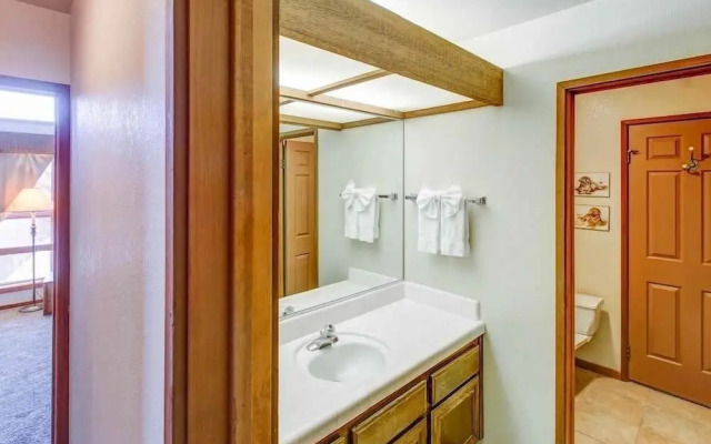 Aspen Creek 204 - Three Bedroom Condo