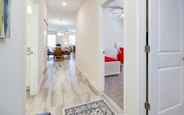 Romeo Circle Villa Storey Lake 1