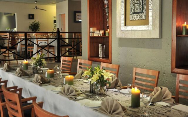 Protea Hotel by Marriott® Midrand Samrand
