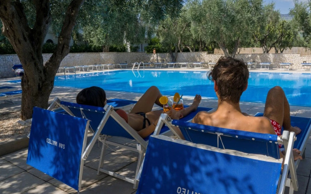 Apartment "ulivo" With Pool and Private Beach