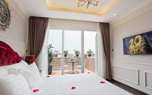 Luxury Old Quarter Hotel & Gym – Guest Rooms – Hanoi