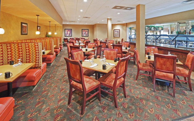 Holiday Inn Joplin-I-44 & Us 71
