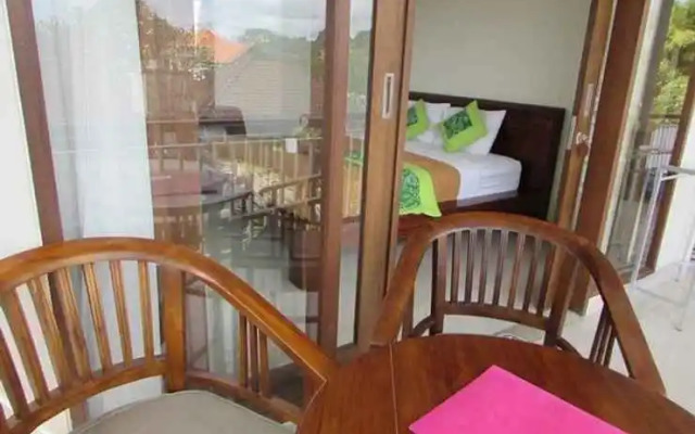 Merthayasa Bungalow 2