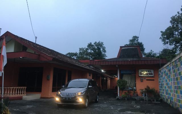 Hotel SiCantik by ZUZU