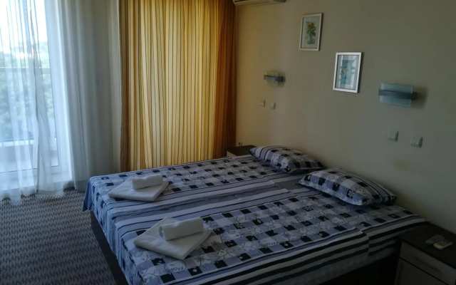 Nikea Park Hotel