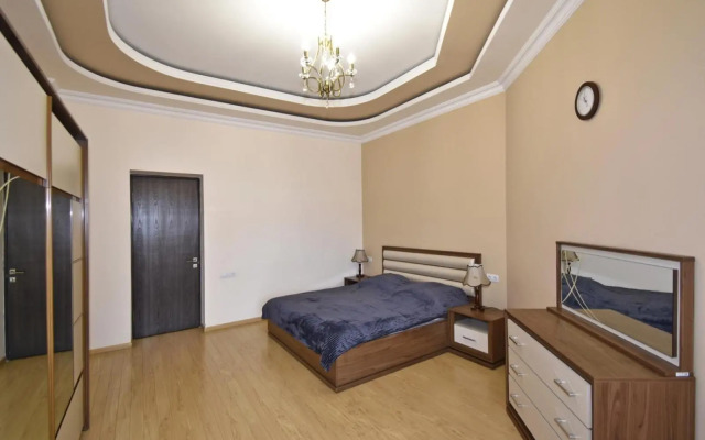 Northern Avenue, 2 bedrooms Luxury apartment HH882