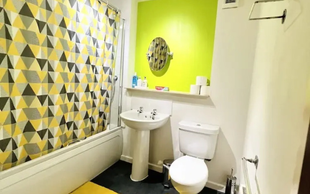 Eleora Executive 2-bed Apartment in Aberdeen