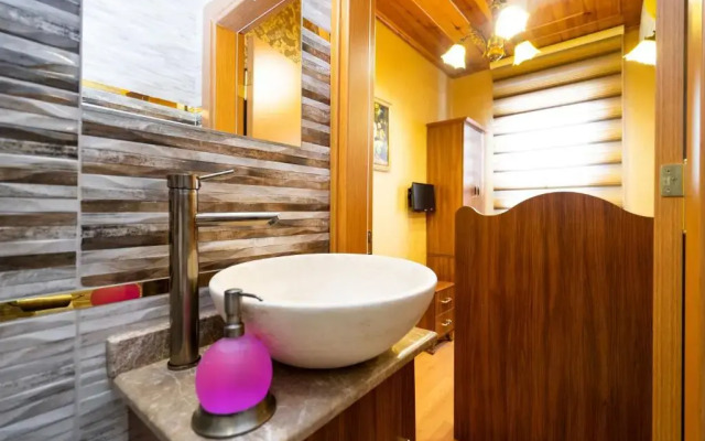 Rozin Hotel