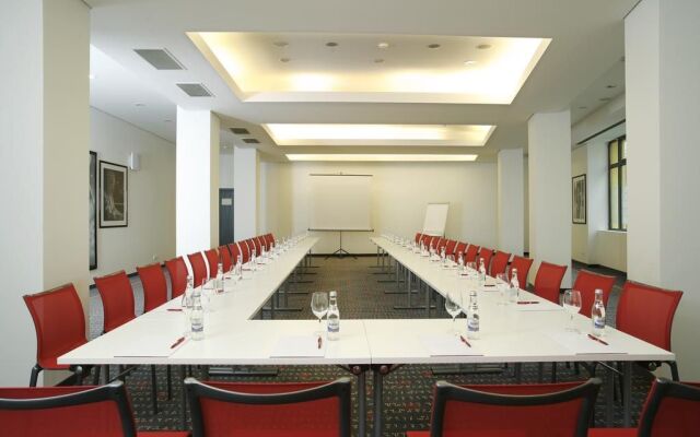 Vienna House Easy By Wyndham Airport Bucharest