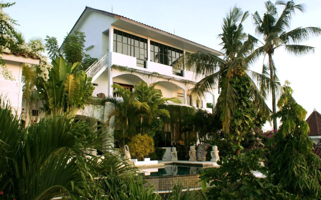 Villa Buah