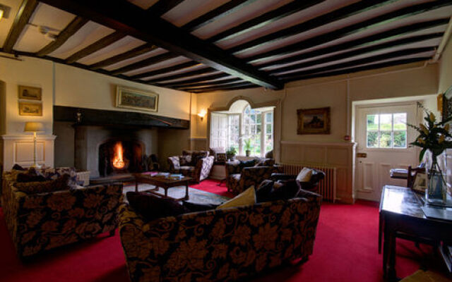 Low Graythwaite Hall Country House