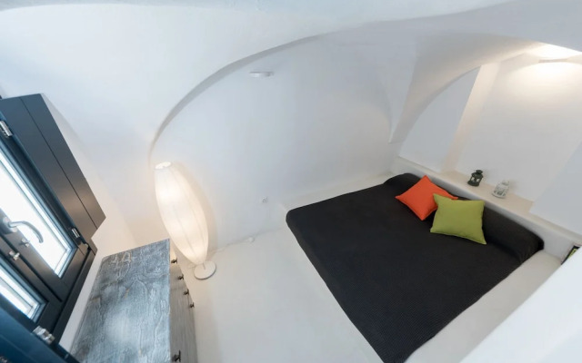 The Luna Suite with Hot Tub
