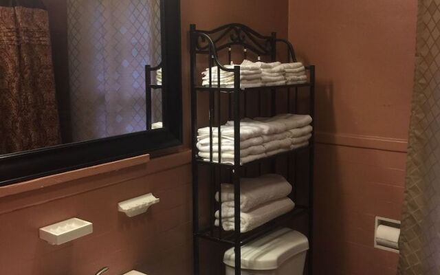 JARVIS Edgewater Park & Beach 5BD Villa