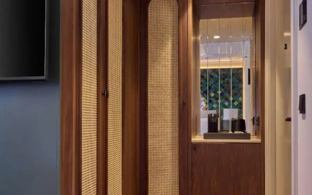 DUO Hotel Lisbon, Curio Collection by Hilton