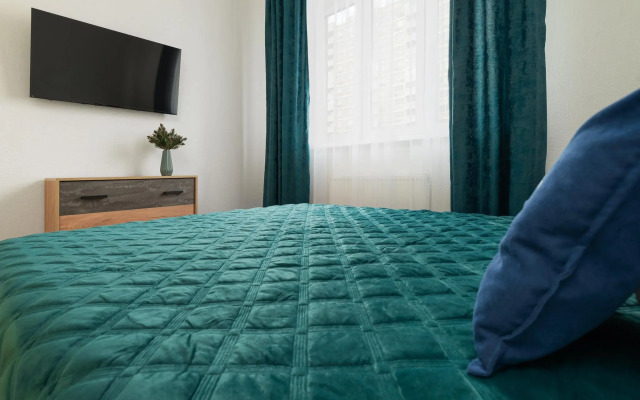 ТутЖивут на улице  Героя Владислава Посадского 16/1