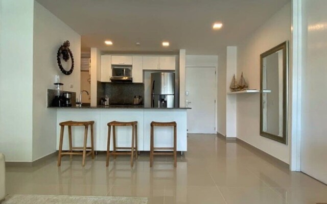 w Incredible 2BR w Unique View n AC