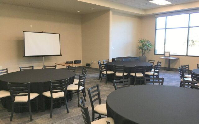 Holiday Inn Express Hotel & Suites Atascadero by IHG