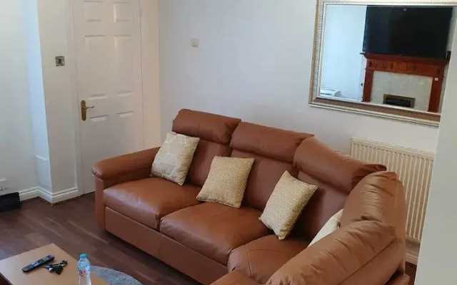 Affluent Apartment Warepoint