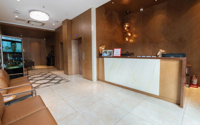 RedDoorz Premium @ South Triangle Quezon City