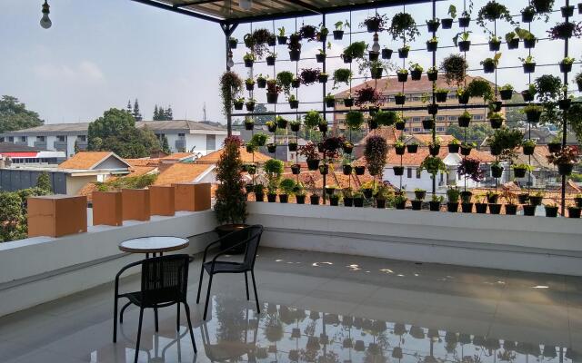 Cozy Residence Cipedes Bandung