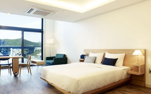 Tongyeong Geobukseon Hotel