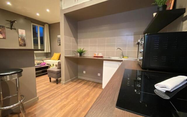 L'atelier T2 Spacieux Clim-Wifi-Netflix