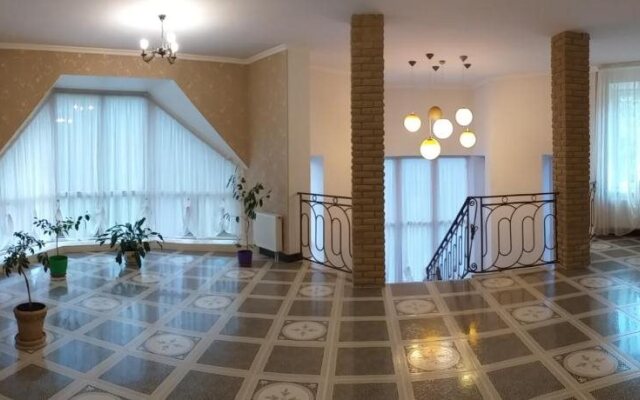 Hotel Aragvi