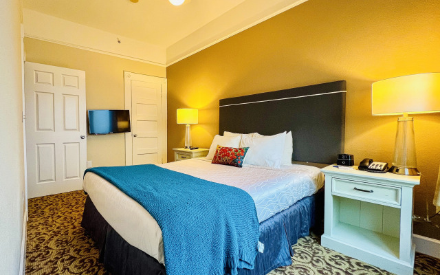 City Center Inn & Suites