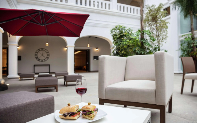 DoubleTree by Hilton Toluca