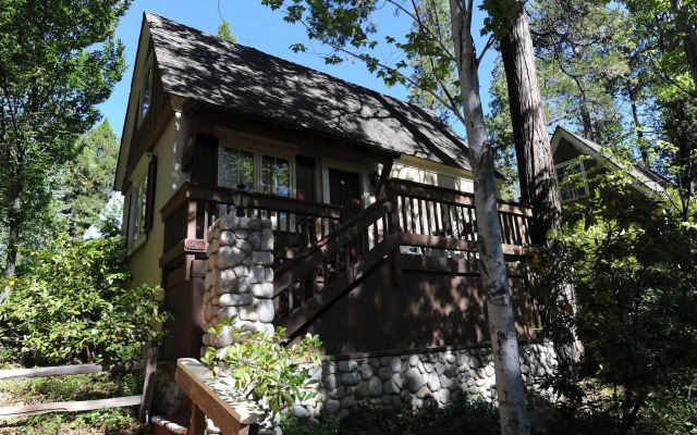Saddleback Inn