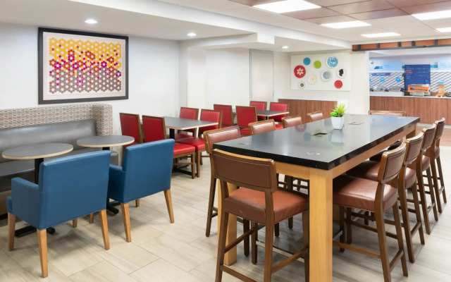 Holiday Inn Express Rochester - Greece by IHG