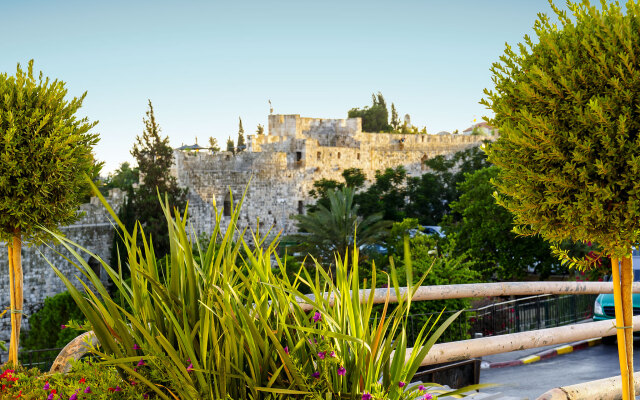 The Sephardic House