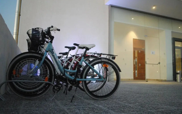 Amphora Hotel & Suites