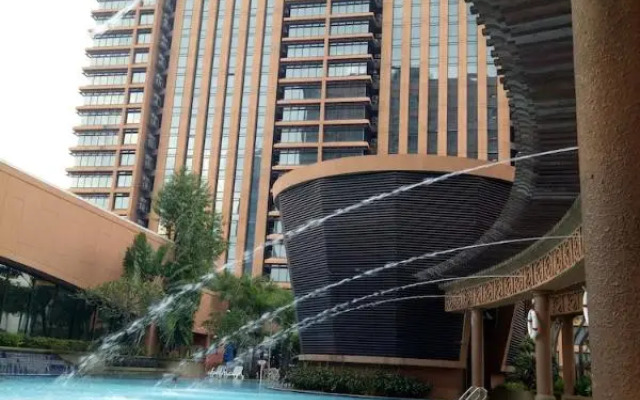 SM service suite Times Square