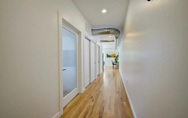 FRONTDESK 548 W State St Apts Arts Dist Columbus