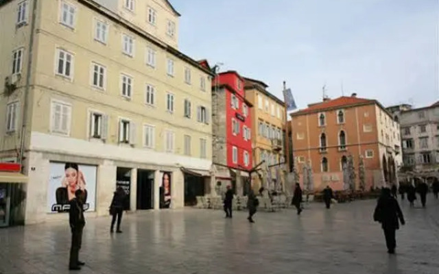 Split City Breaks